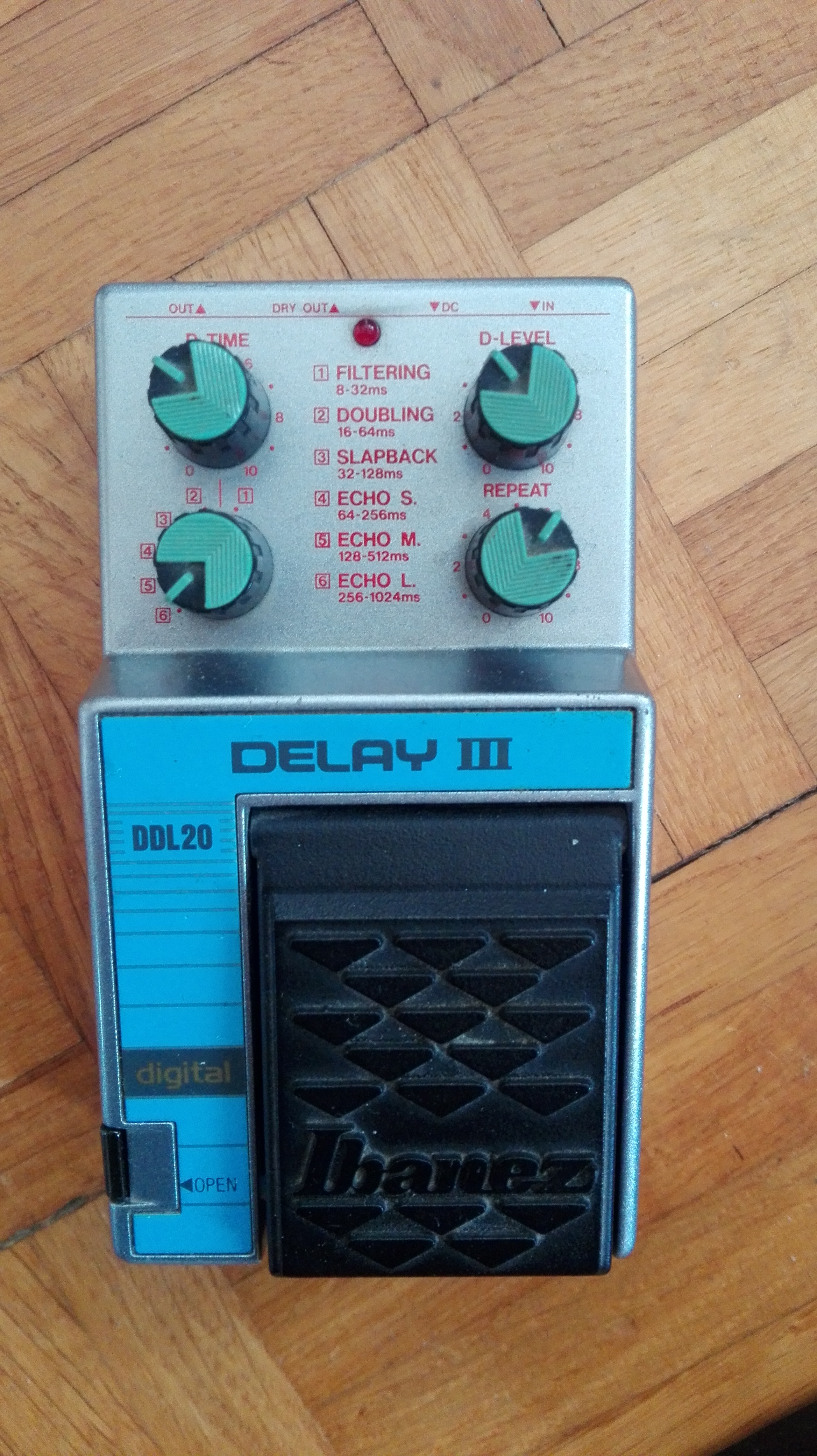 Pictures and images Ibanez DDL20 Digital Delay III - Audiofanzine