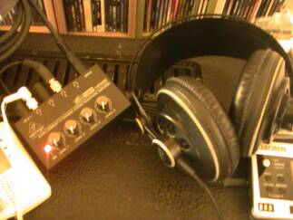 Behringer MICROAMP HA400