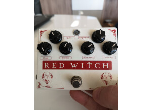 Red Witch Medusa (81243)