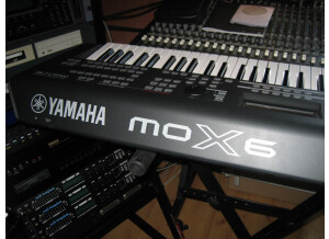 Yamaha MOX6 (3906)