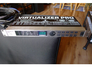 Behringer DSP1000P Virtualizer Pro