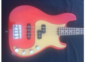 Fender Precision Bass Special (23980)