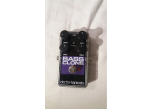 Electro-Harmonix Bass Clone (87417)