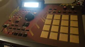 Akai Professional MPC2000XL