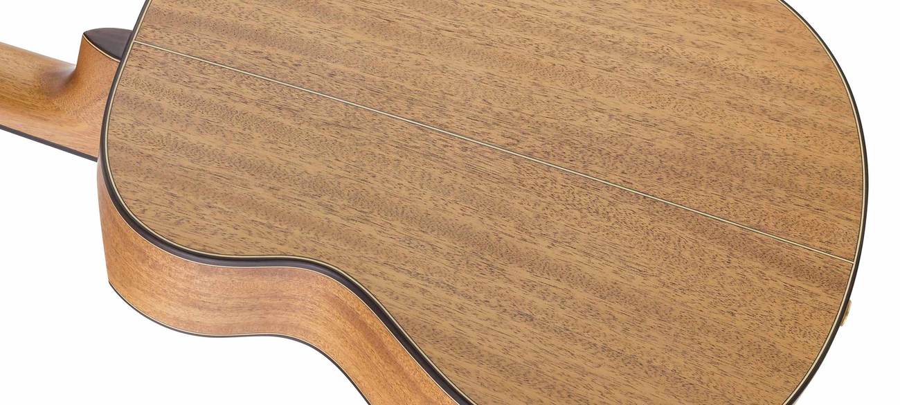 04_CL-3BE-back-detail_1300x1100