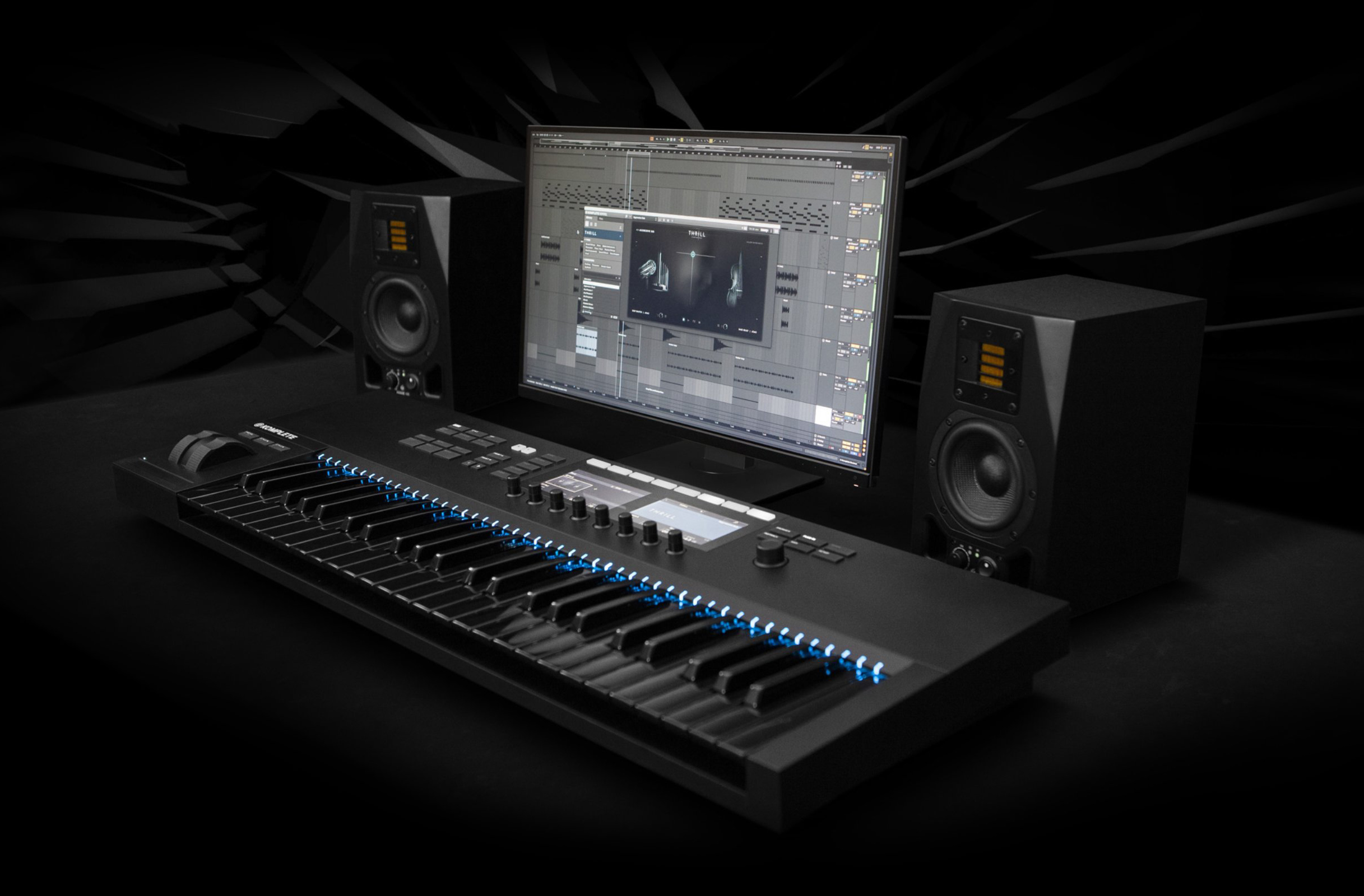 img-ce-komplete-kontrol-mk2-black-keys-landing-page-hero-new-edf3edb721e377617a80cb6272e36ee0-d@2x