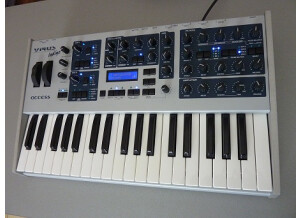 Access Music Virus Indigo (61619)