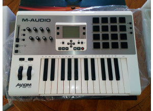 M-Audio Axiom A.I.R. 25