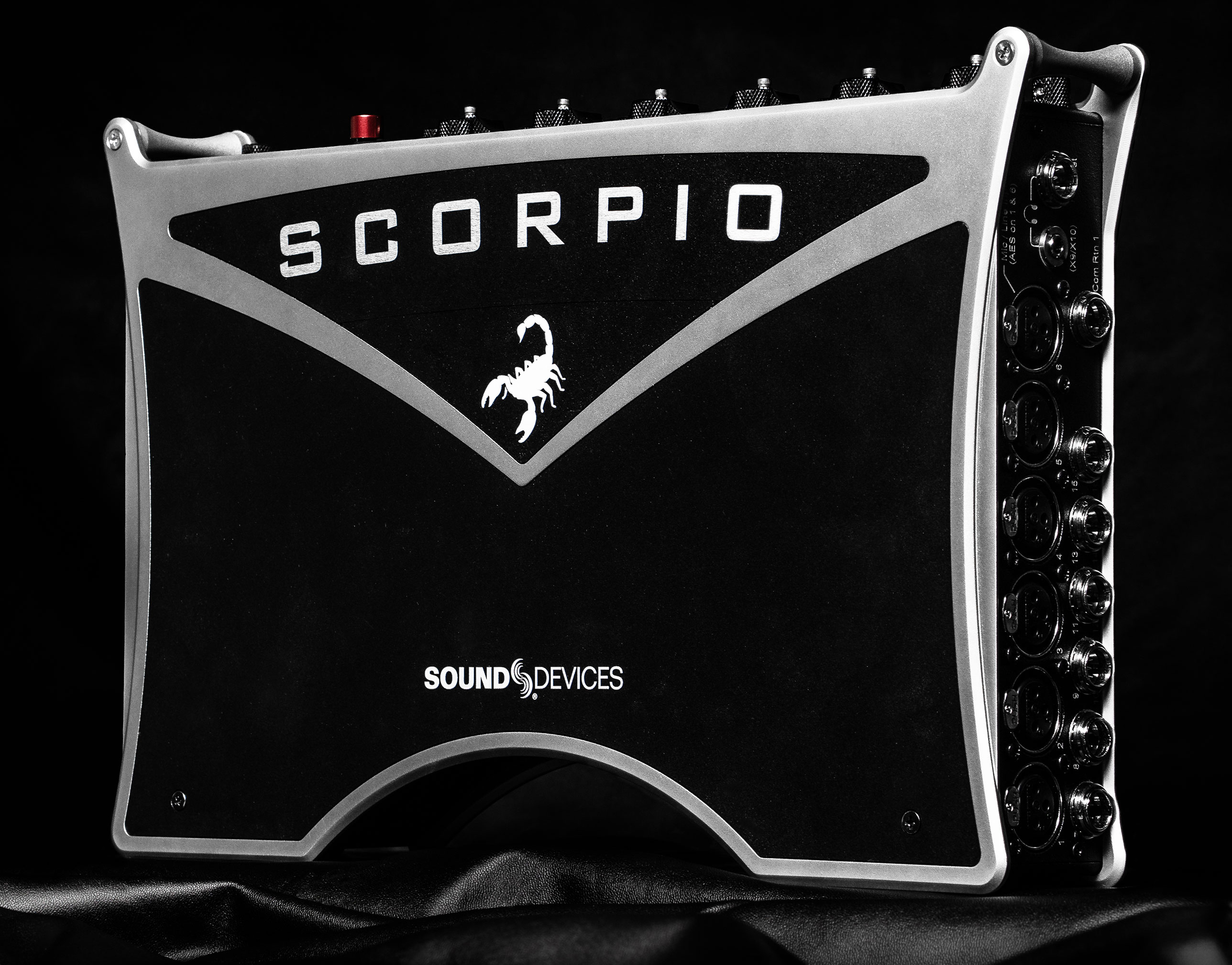 scorpio-upright-uhd