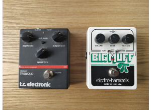 Electro-Harmonix Big Muff Pi with Tone Wicker (79091)