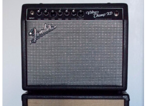 Fender Vibro Champ XD 1