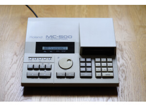 Roland MC-500 (3999)