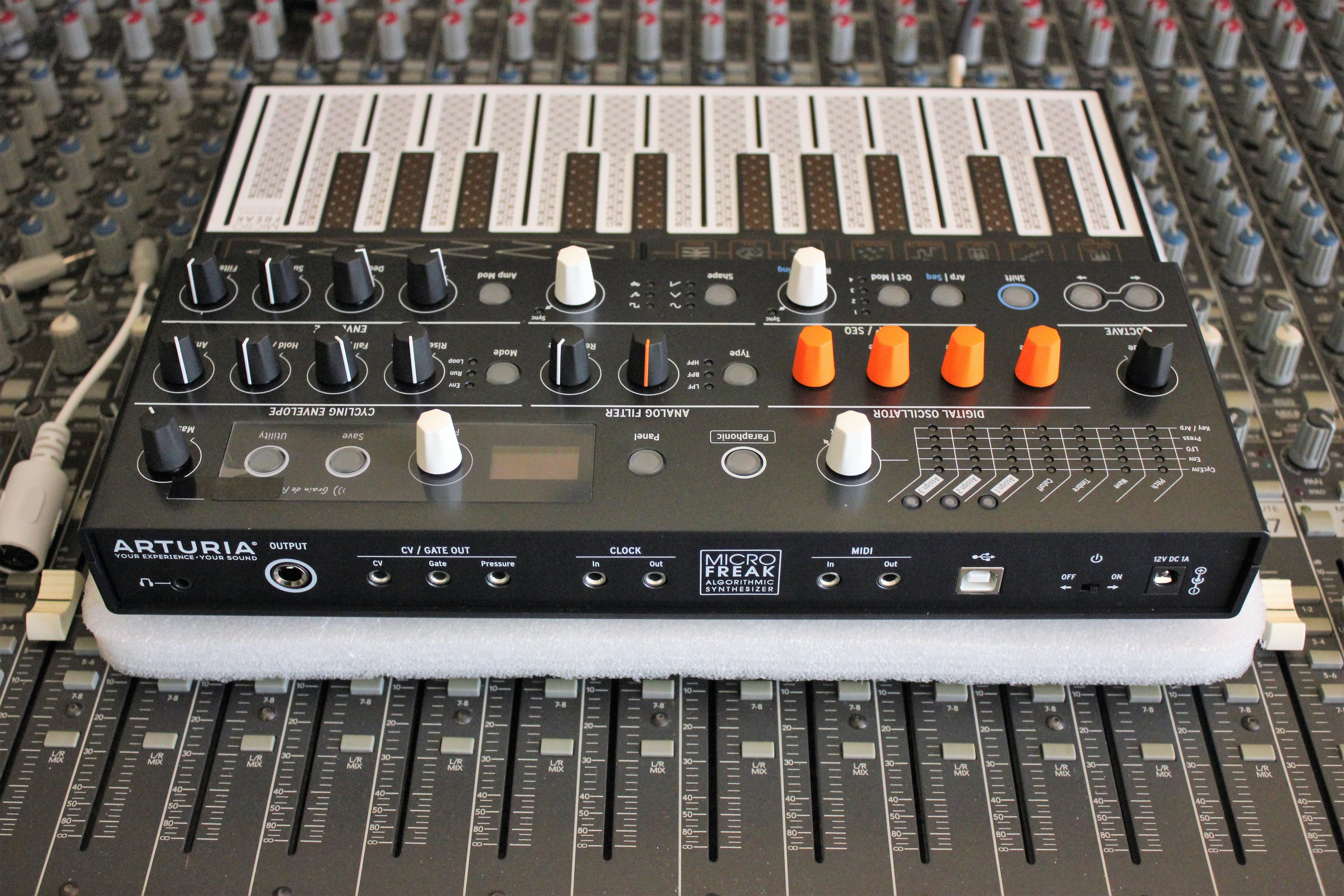 MicroFreak_2tof 12.JPG