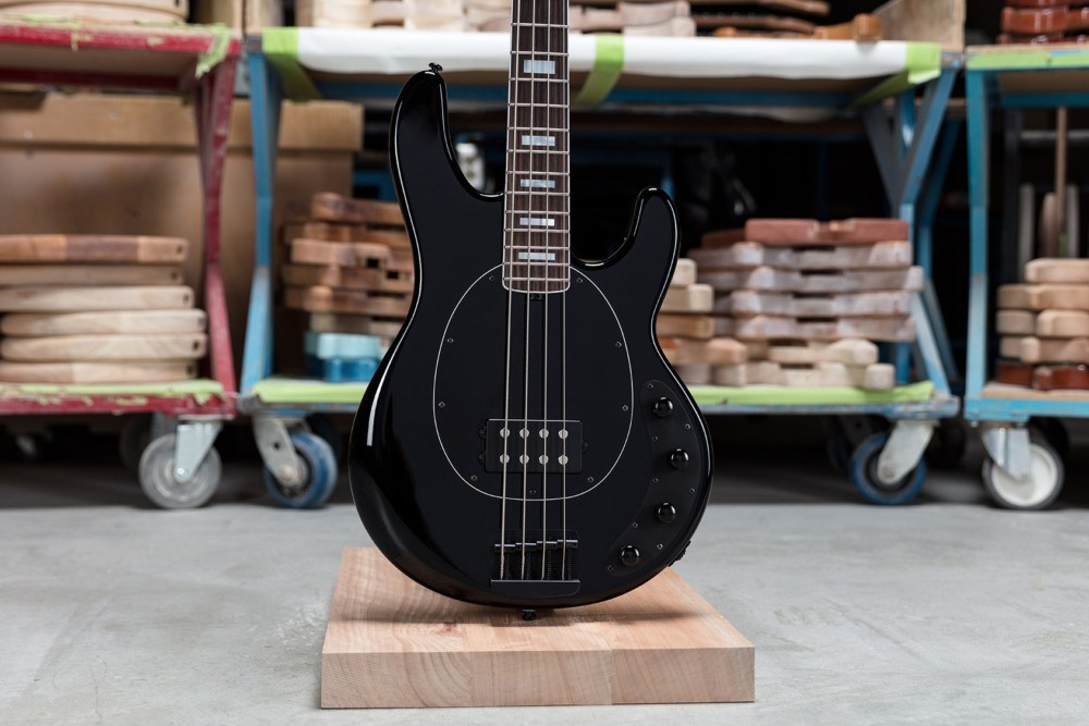 Ernie-Ball-Music-Man-BFR-StingRay-Special-4-H-Bass-Body-1000x667