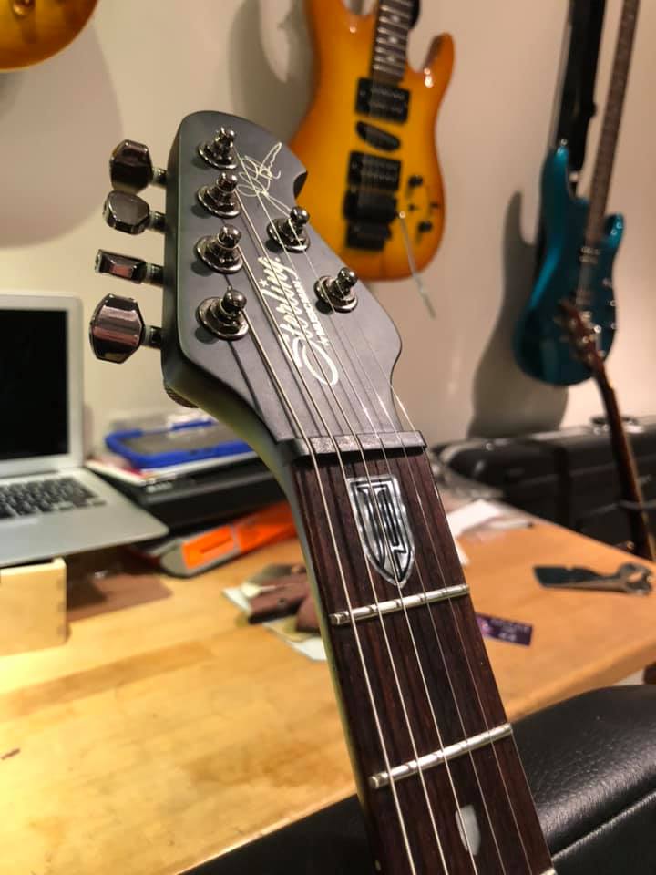 Sterling by Music Man Majesty MAJ100