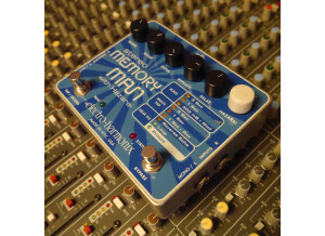Electro-Harmonix Stereo Memory Man with Hazarai (26779)