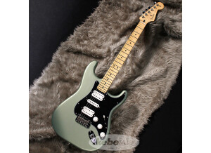 Fender Standard Stratocaster HSH