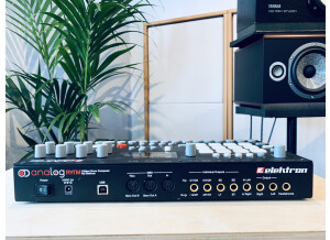 Elektron Analog Rytm (4825)