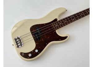 Fender PB-62 (69218)