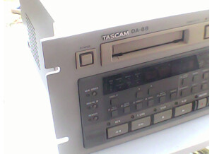 Tascam DA-88 (25180)