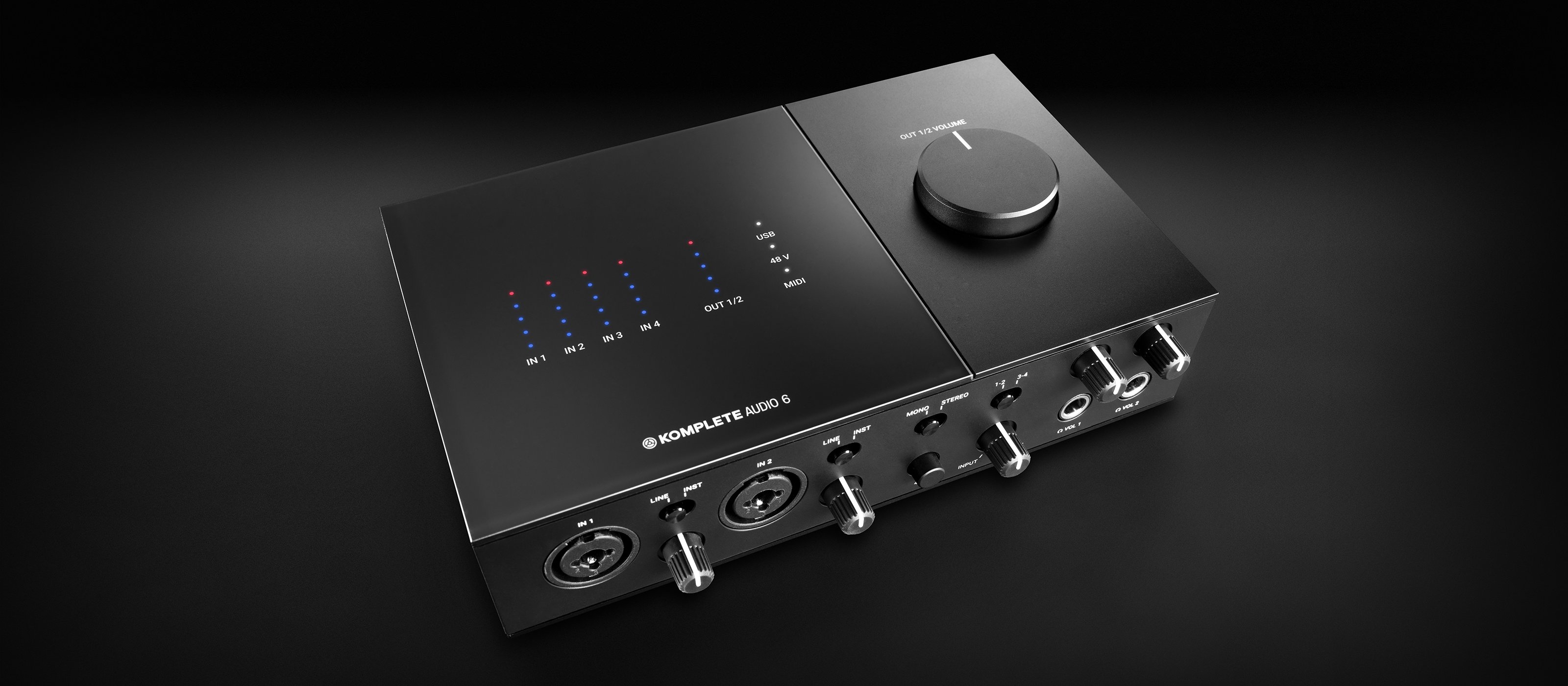 Komplete Audio 6 Up Front