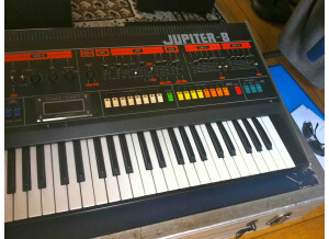 Roland Jupiter-8 (35285)