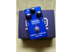 Dunlop MXR BASS OCTAVE DELUXE - M288