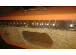 Fender Studio Bass