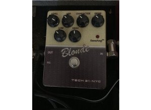 Tech 21 Blonde (30574)