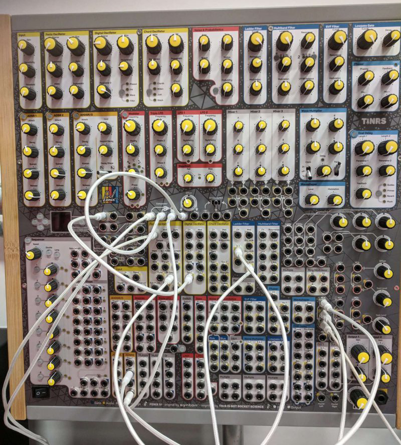 Fenix-front-at-Superbooth19-800x1067