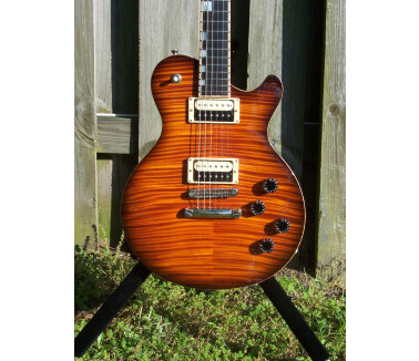 McNaught Guitars VSC Jr.