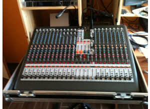 Behringer Xenyx XL2400