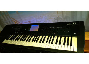 Korg i-30