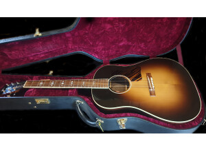 Gibson Advanced Jumbo Red Spruce Special (19676)