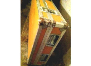 17.prophet t8 flightcase 73 tasten innen 120x58x14cm +61 tastencase   je 80 €