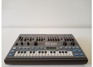 Roland MC-202 (94197)