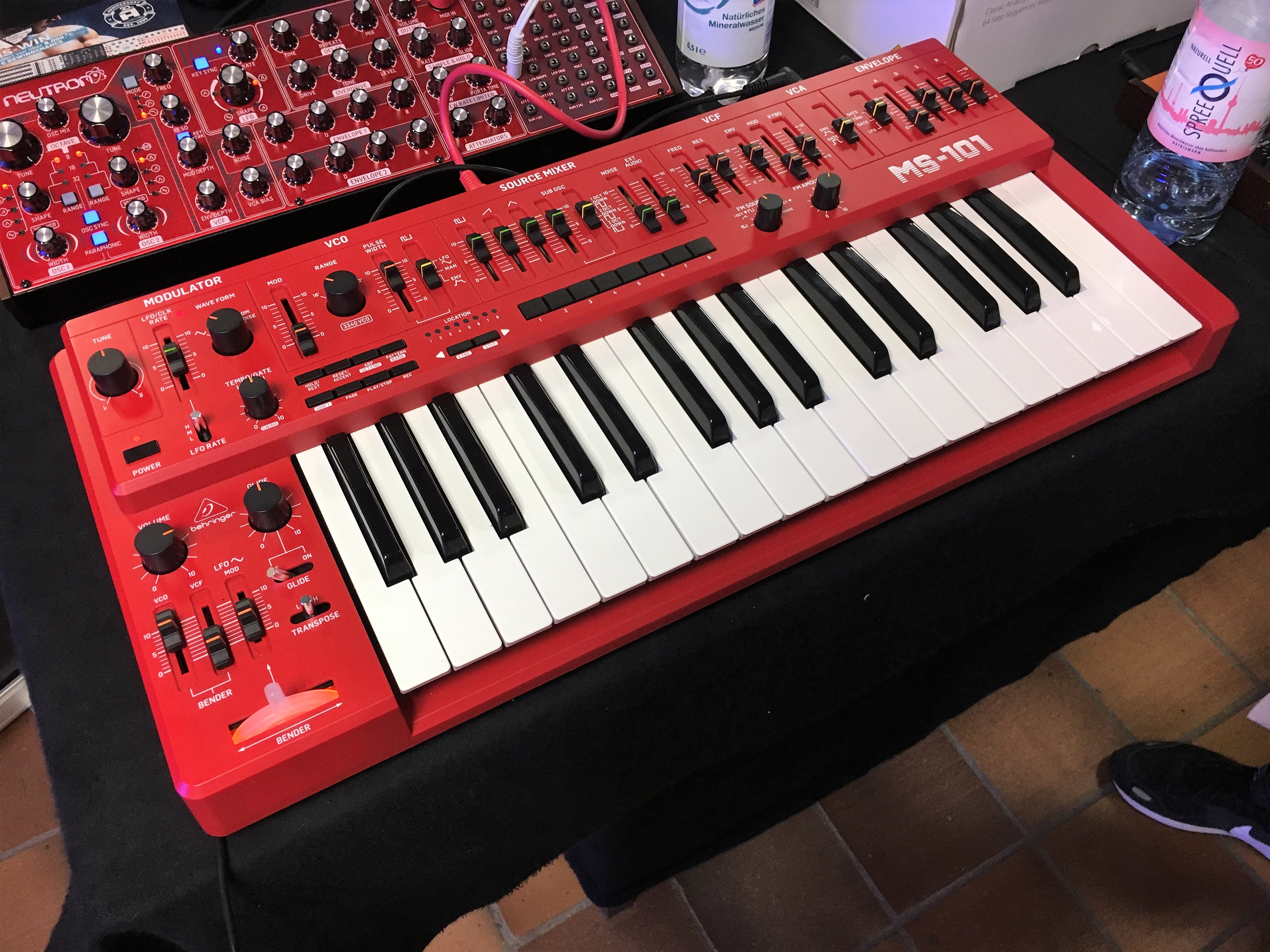 Behringer MS101 : Behringer - MS-101 - IMG_4849.JPG