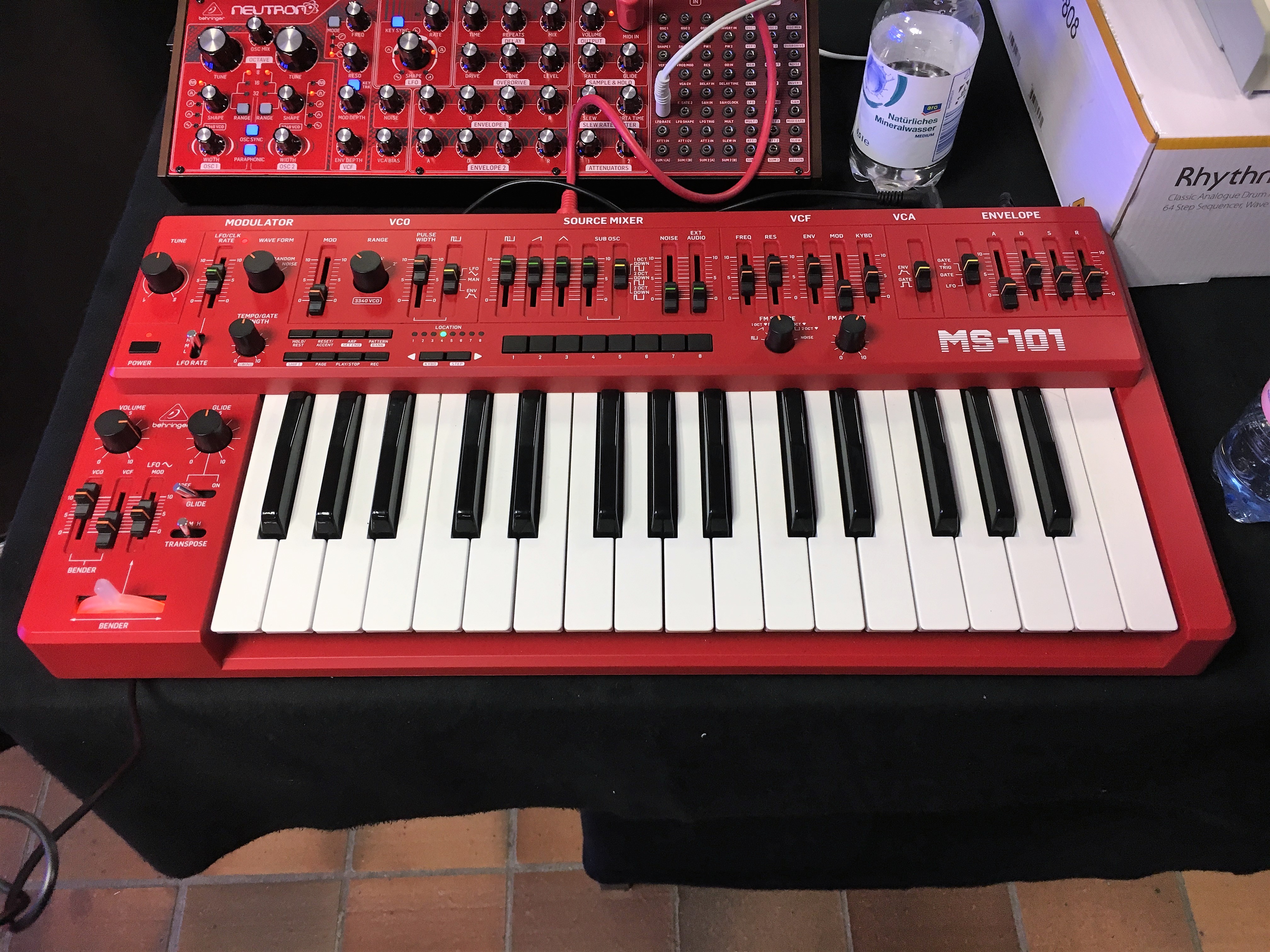 Behringer MS101 : Behringer - MS-101 - IMG_4848.JPG