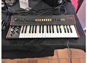 Behringer - VC-340 - IMG_4843.JPG