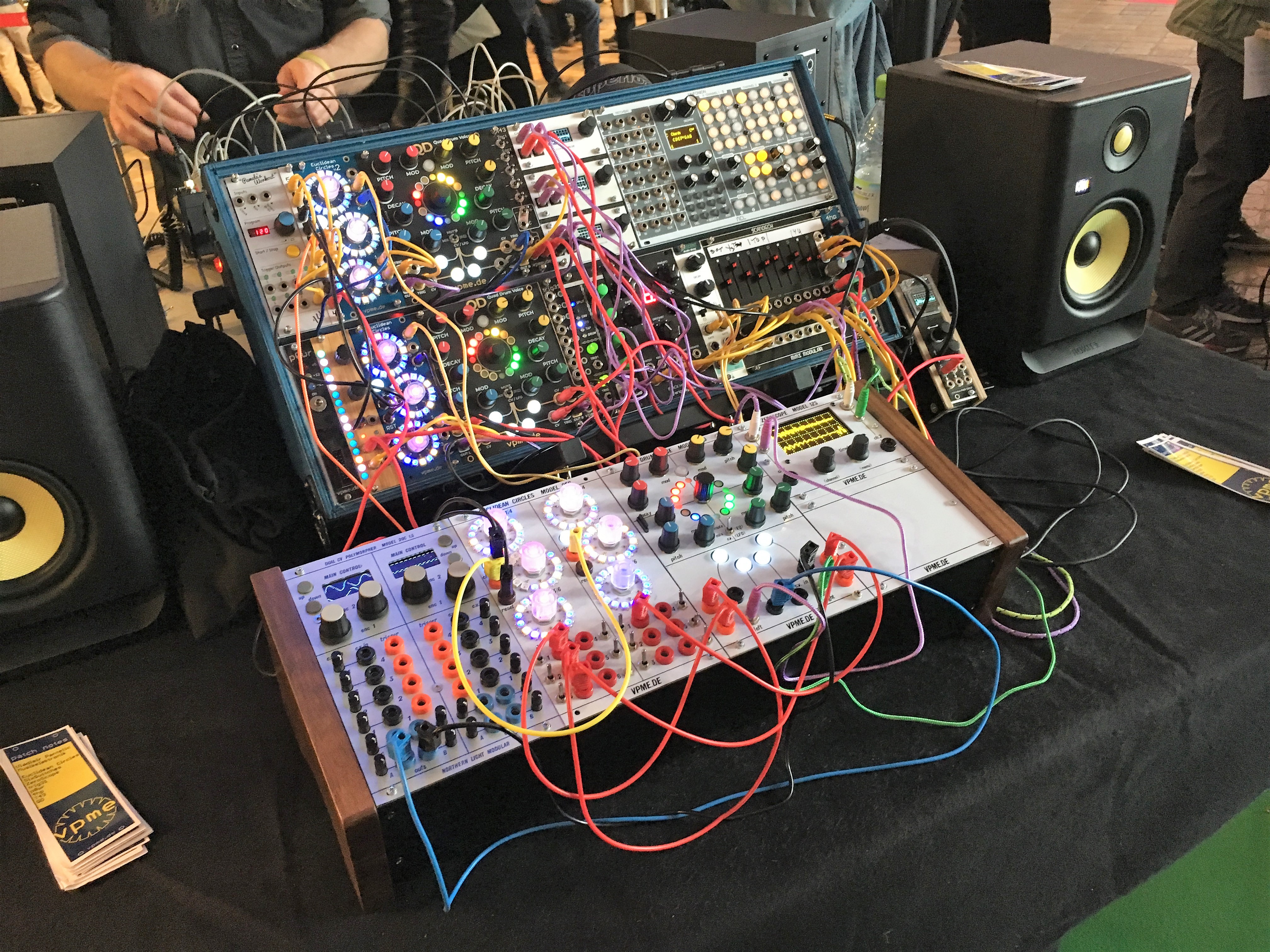 Synth&eacute;tiseurs modulaires : Divers - Euroracks - IMG_4806.JPG