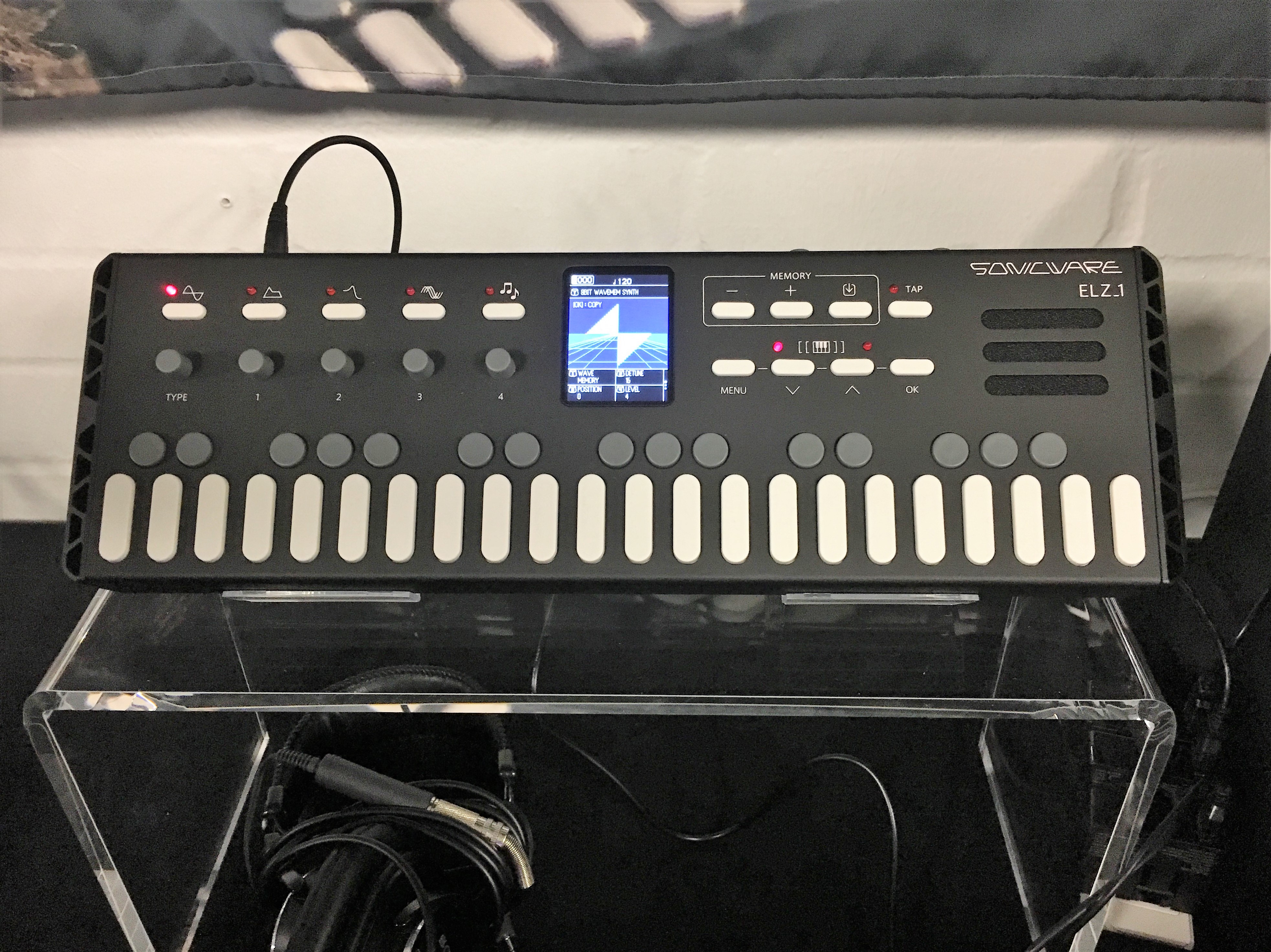 Sonicware ELZ_1 : Sonicware - ELZ-1 - IMG_4779.JPG