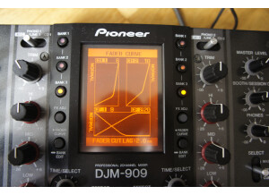 Pioneer DJM-909 (75261)