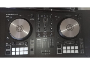 Native Instruments Traktor Kontrol S2 mk3 (16298)