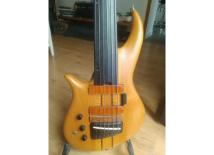 F Bass BN6 (29035)