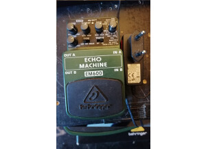 Behringer Echo Machine EM600