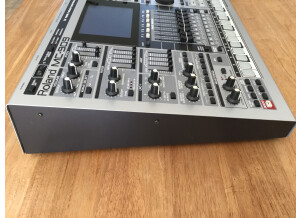 Roland MC-909 Sampling Groovebox (55632)