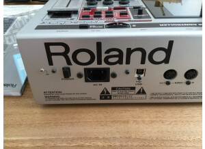 Roland MC-909 Sampling Groovebox (39983)