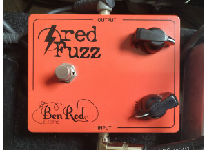 Benrod Electro Red Fuzz (93933)