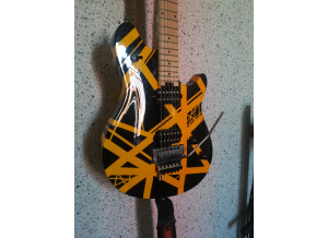 EVH Wolfgang Special Striped Black and Yellow (25628)