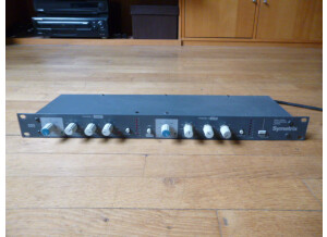 Symetrix 525.JPG